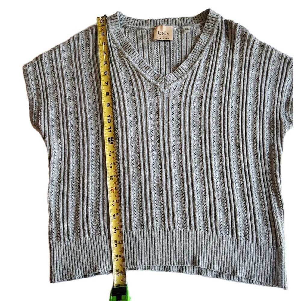 Elie Tahari Mint Green Sweater Vest Size L - Soft Knit, Chic Layering Piece - Picture 6 of 7